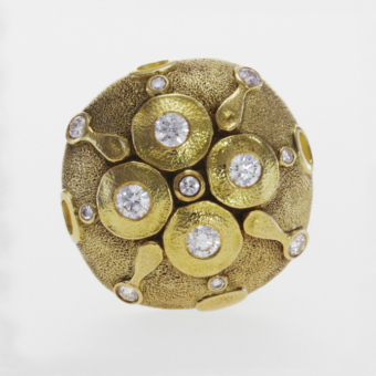 Šepkus E-174D "Spring Blossom" 18K and Diamond Earrings