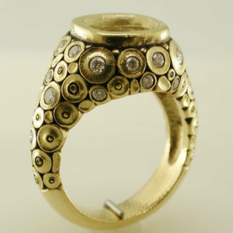 Šepkus R-40M 18K Yellow Gold and Diamond "Cushion Shape" Ring Mounting