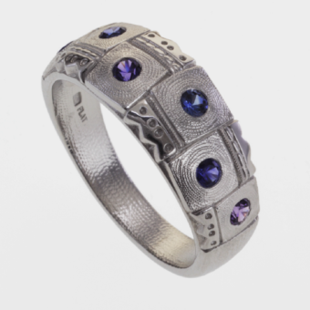 Šepkus R-159PS Platinum and Sapphire "Crowned Heads" Dome Band