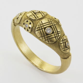 Šepkus R-164D 18K Yellow Gold and Diamond "Tartan" Ring