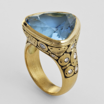 Šepkus R-187MD 18K Yellow Gold and Diamond "Triangle" Mounting