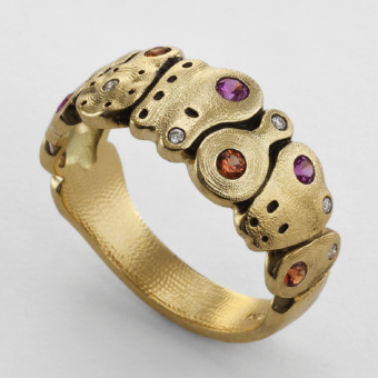 Šepkus R-192S 18K Yellow Gold, Sapphire, and Diamond "Amy's Flowers" Ring