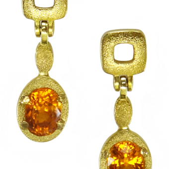 Šepkus E-158 18K Yellow Gold and Mandarin Garnet Earrings