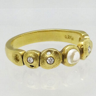 Šepkus R-233M 18K Yellow Gold, Moonstone and Diamond "Perelandra" Ring